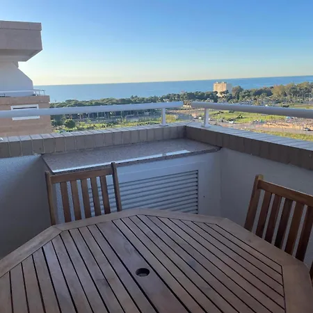 Jardines Del Mar Iii *